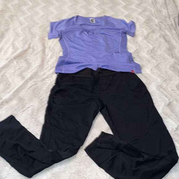 The North Face athletic two piece bundle in excellent preowned condition size M - Picture 2 of 12